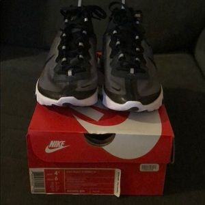 Nike Shoes - Nike React Element 87 anthracite/blk-white sz 4.5 Nike Shoes - Nike React Element 87 anthracite/blk-white sz 4.5